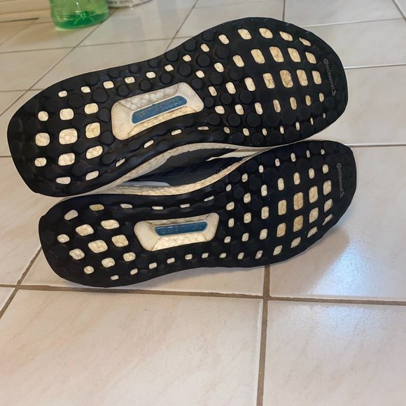 Adidas Ultraboost 4.0 "Grey Four" - Picture 5 of 6